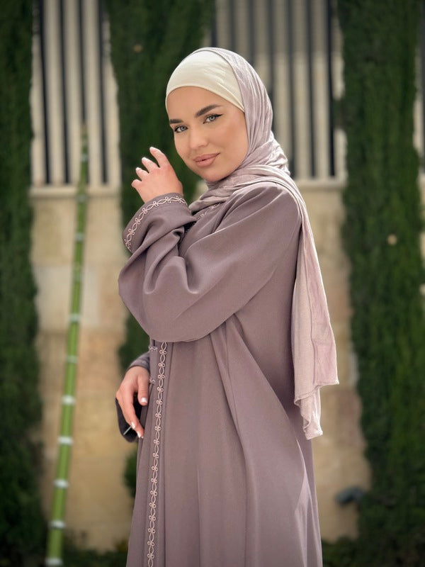 
                  
                    Exquisite Two-Piece Abaya
                  
                