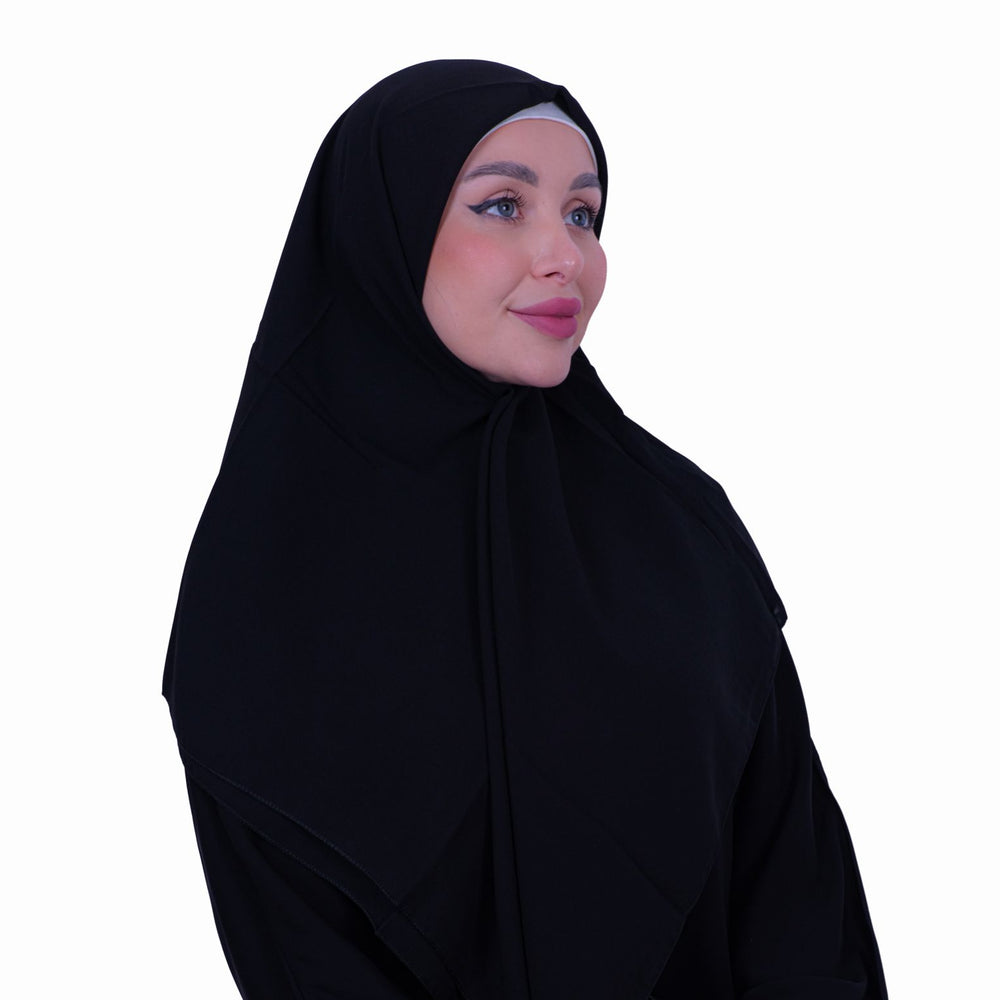 
                  
                    Modern Elegant Square Hijabs
                  
                