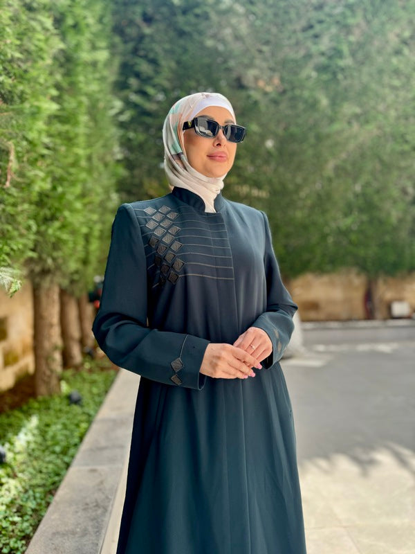 
                      
                        Practical and Stylish Jilbab
                      
                    