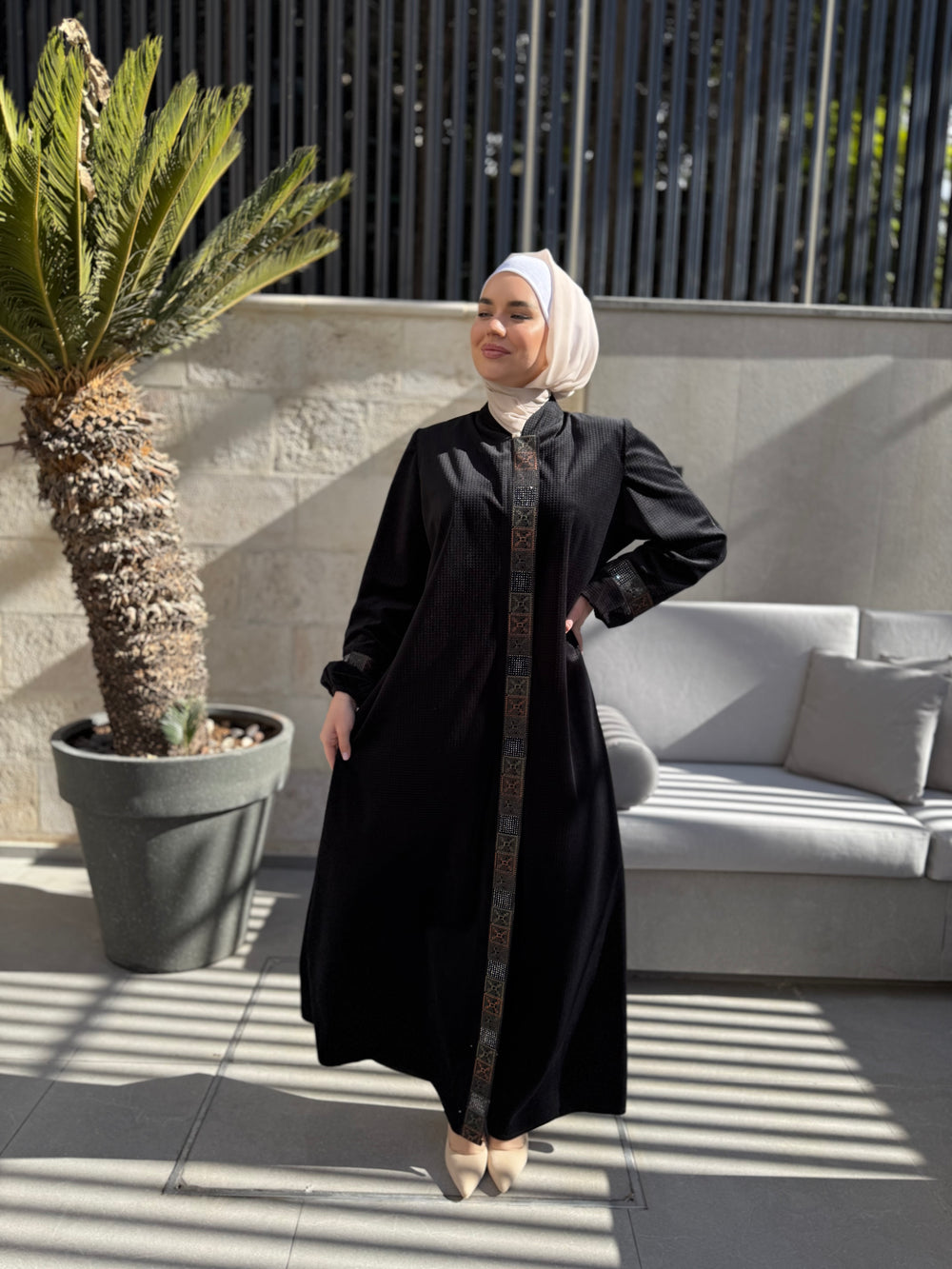 Elegant Winter Abaya With Modern Embroidery