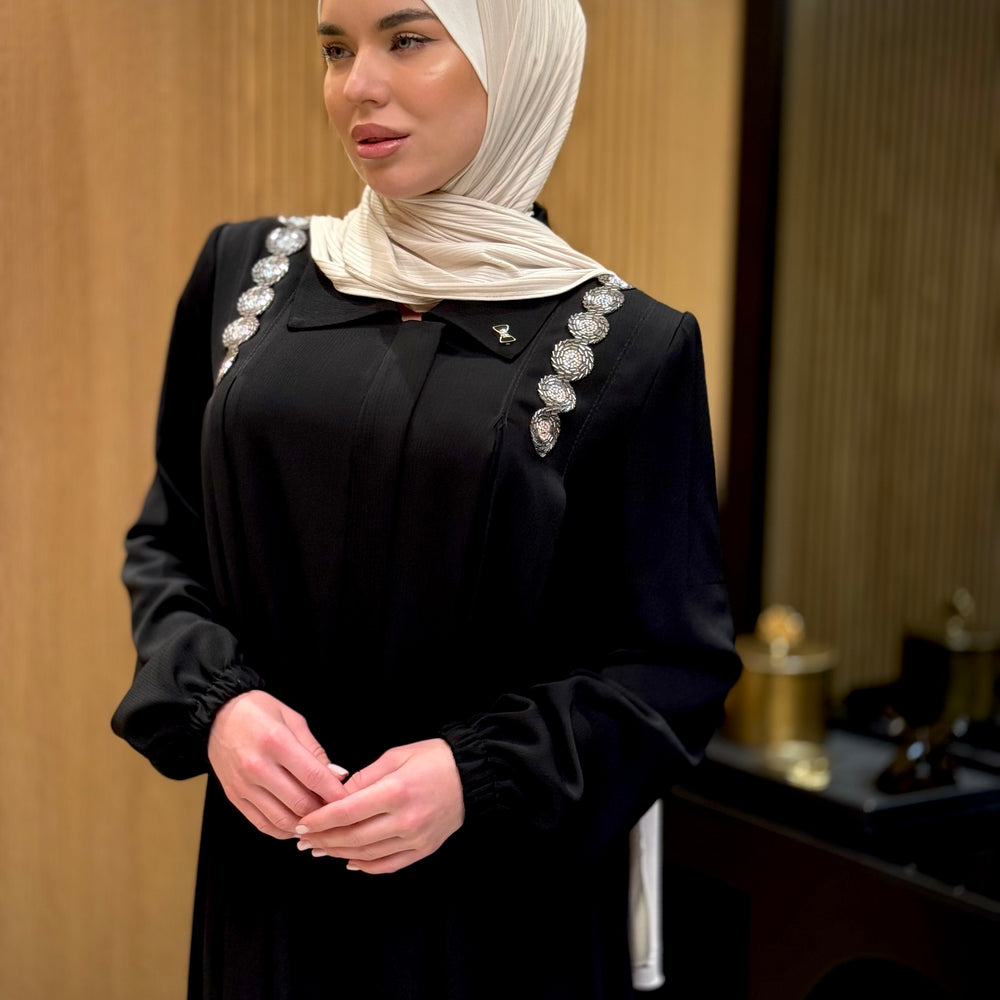 
                      
                        Modern And Stunning Black Abaya
                      
                    