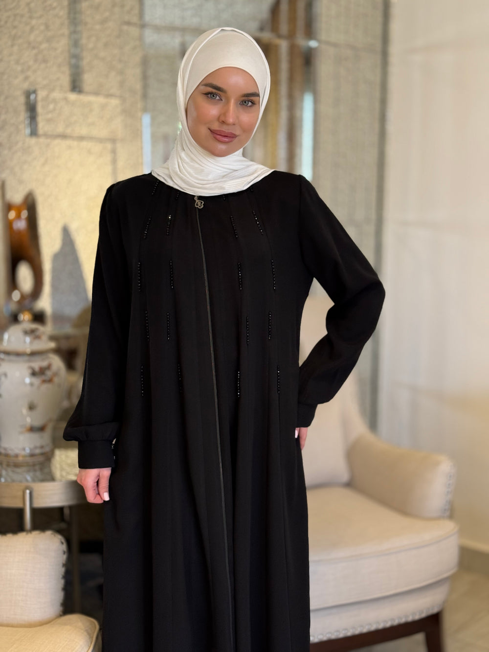 Elegant Black Abaya For Modern Look