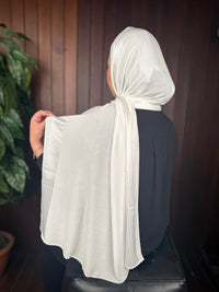 A Stylish And Practical Kuwaiti Hijab
