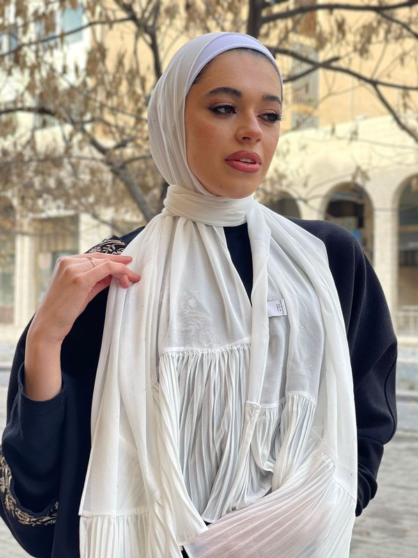 
                  
                    Exquisite Chiffon Scarf from Kuwait
                  
                