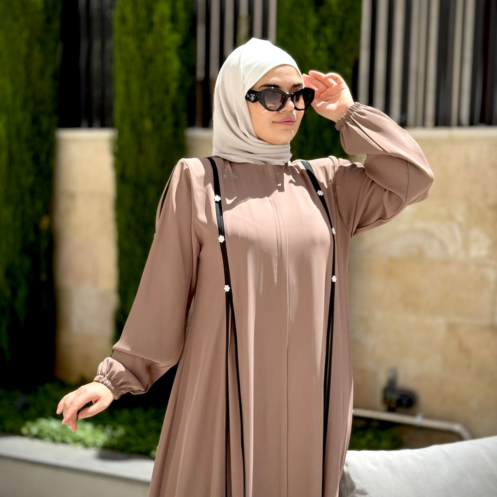 Daily Abaya With Pearl Details