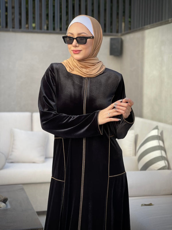 
                  
                    Simple Winter Velvet Abaya
                  
                