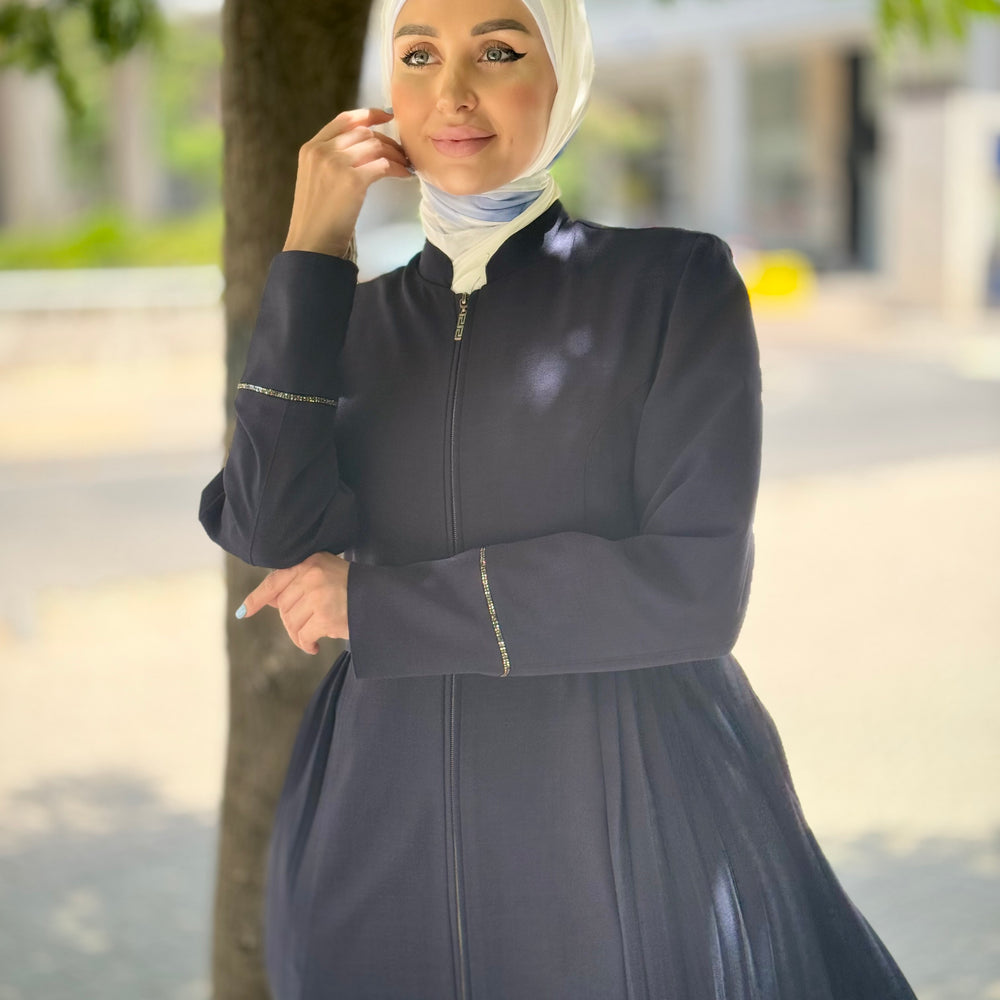 
                      
                        Elegant And Distinctive Jilbab
                      
                    