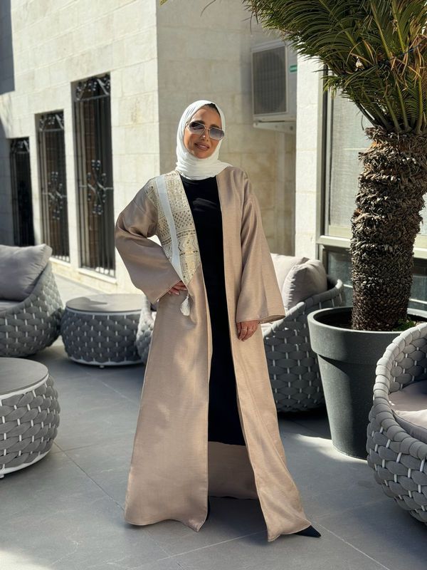 
                  
                    Elegant Turkish Open Abaya
                  
                