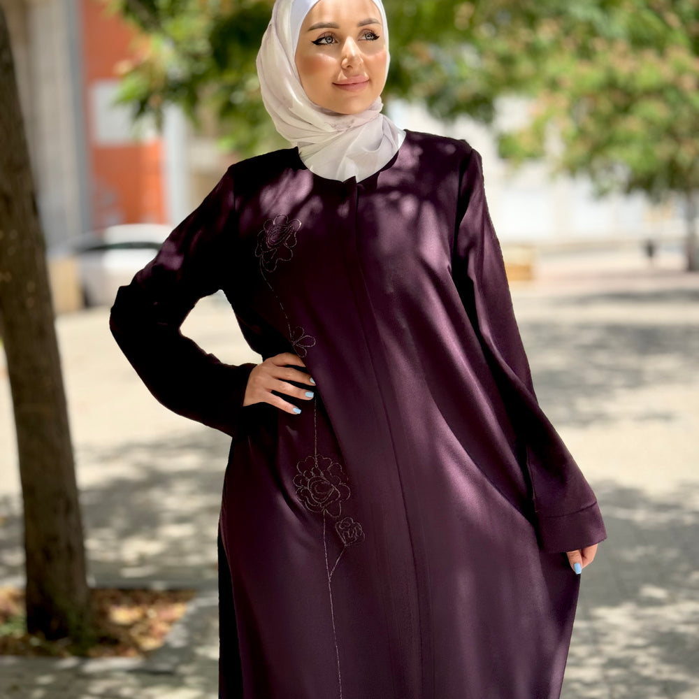 
                      
                        Colorful And Practical Abaya
                      
                    