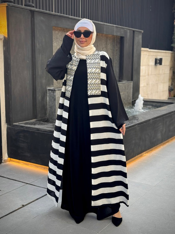 
                  
                    Unique Color Open Abaya
                  
                