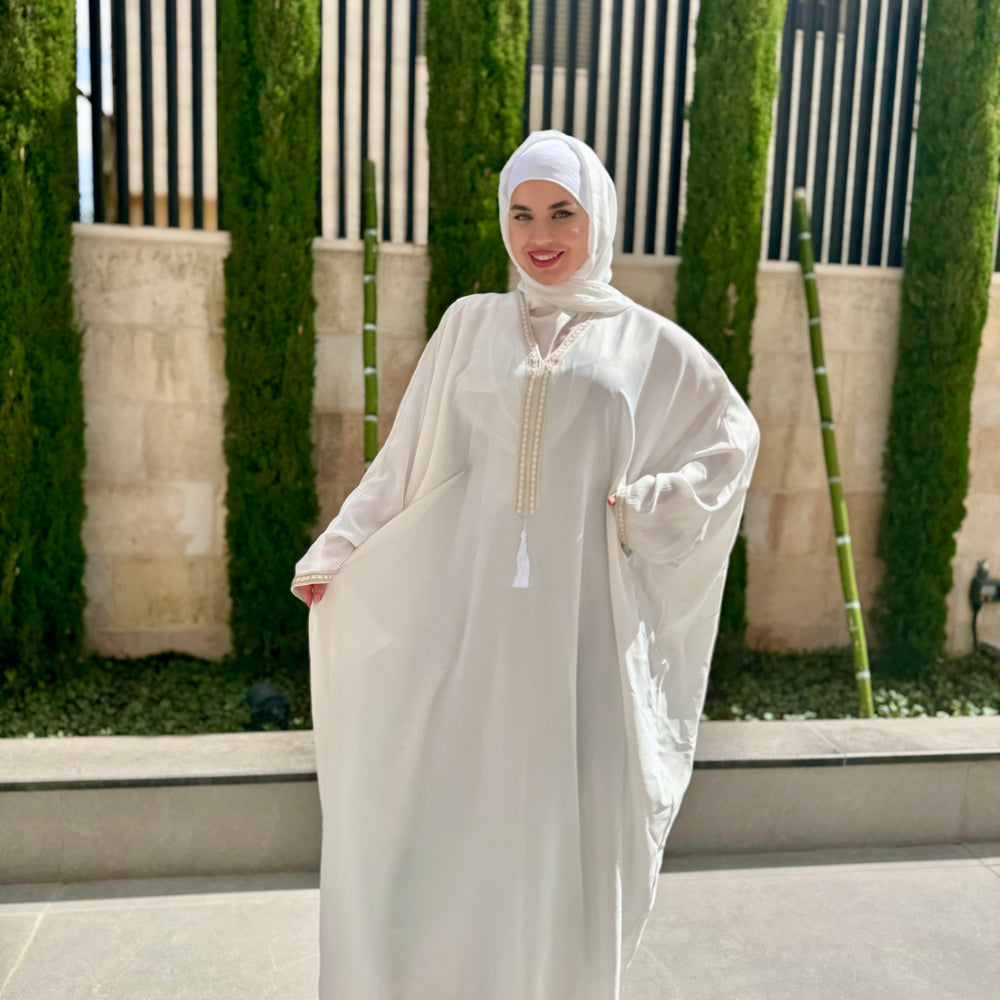 
                      
                        Classy Emirati Embroidered Abaya
                      
                    