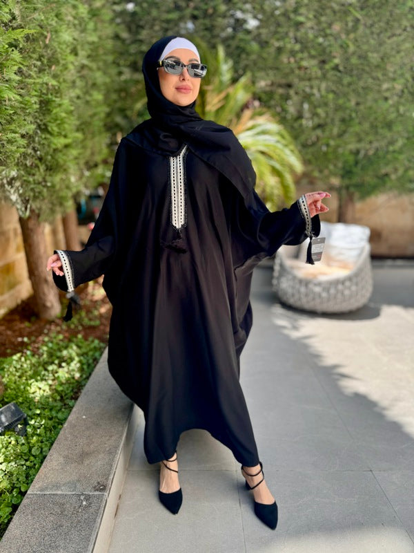 
                      
                        Classy Emirati Embroidered Abaya
                      
                    