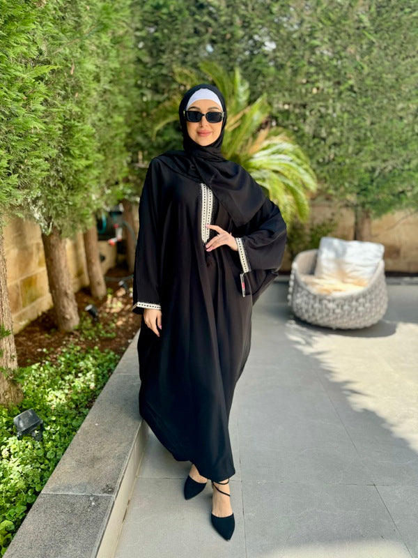 Classy Emirati Embroidered Abaya