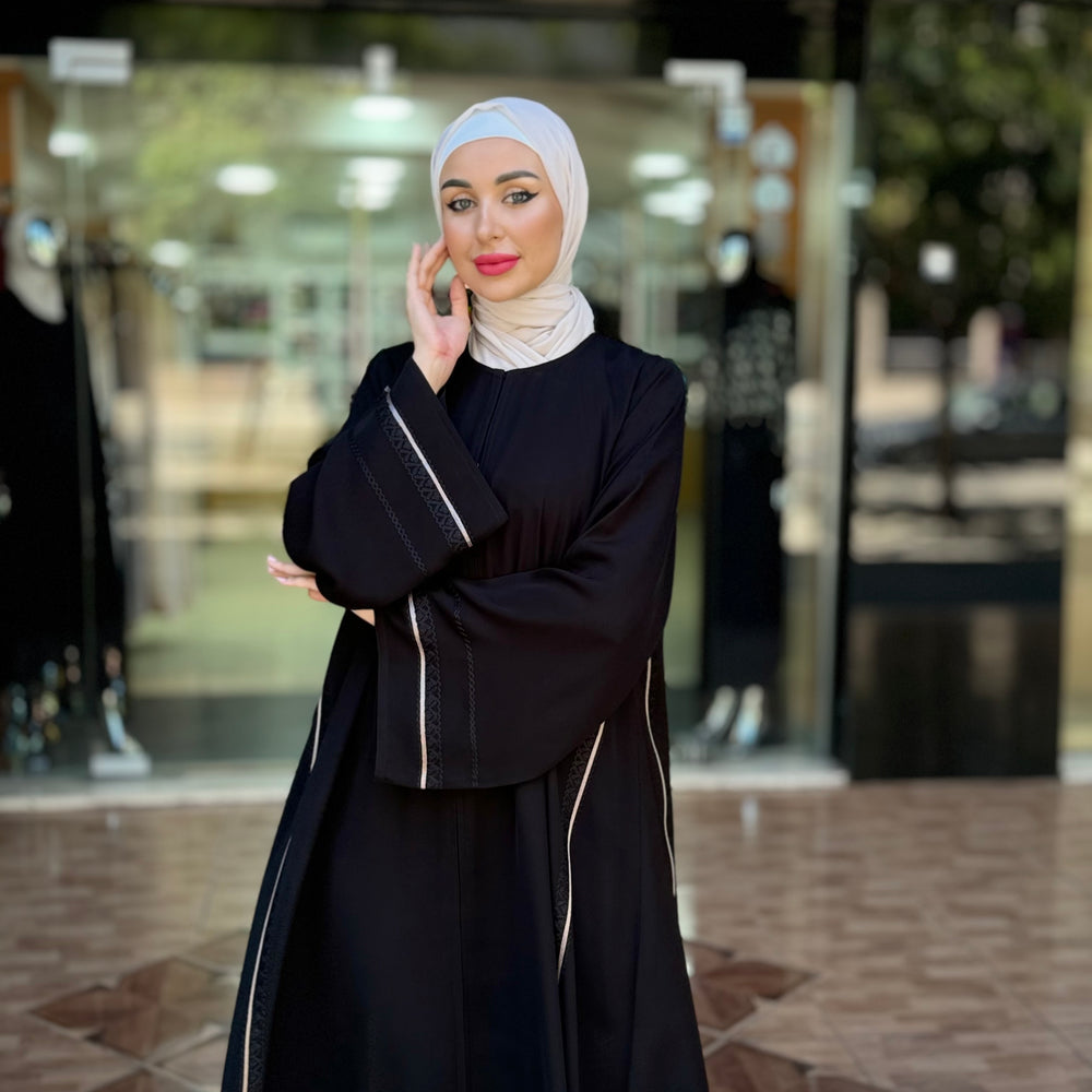 
                      
                        Embroidered Kuwaiti Abaya
                      
                    