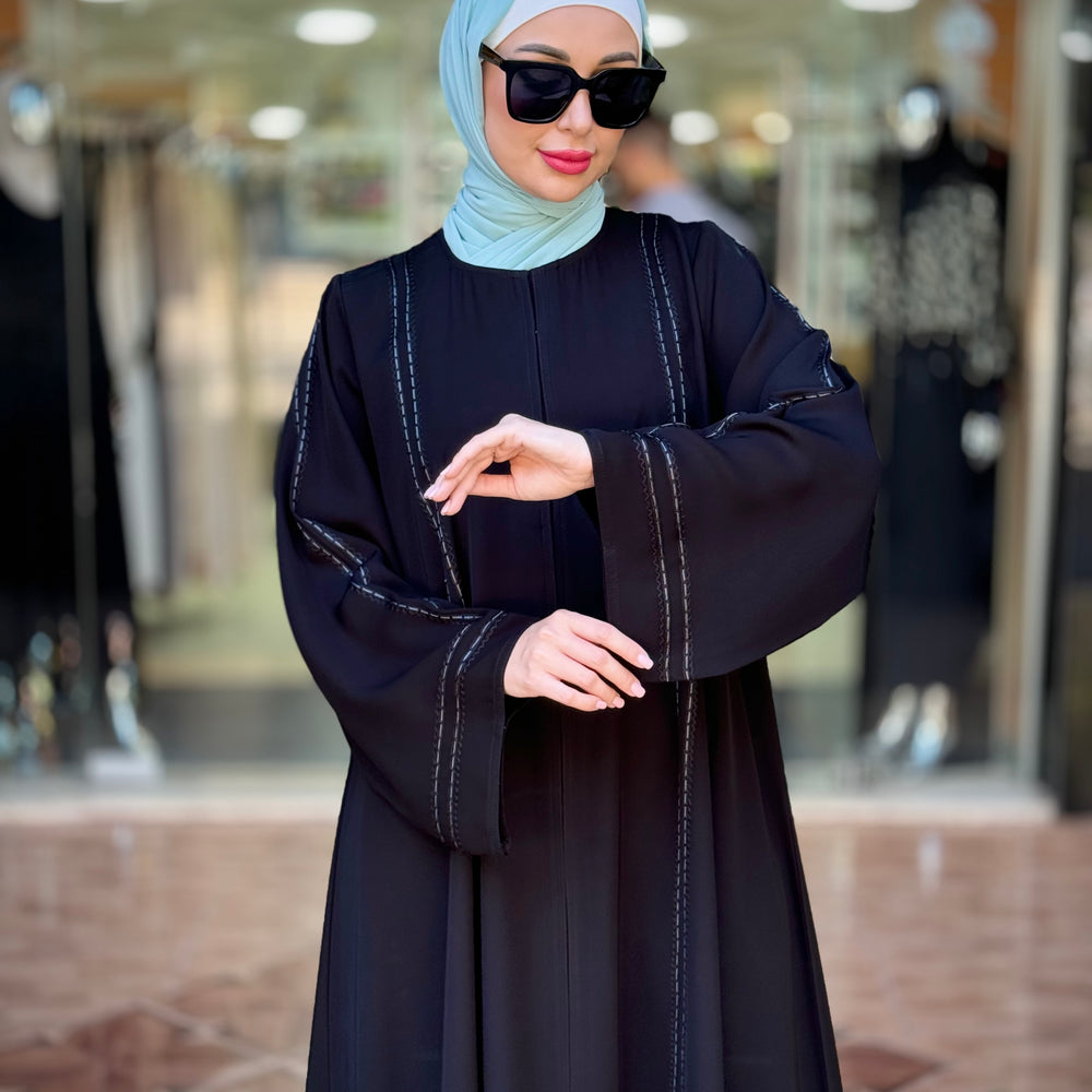 
                      
                        Distinctive Gulf Abaya
                      
                    