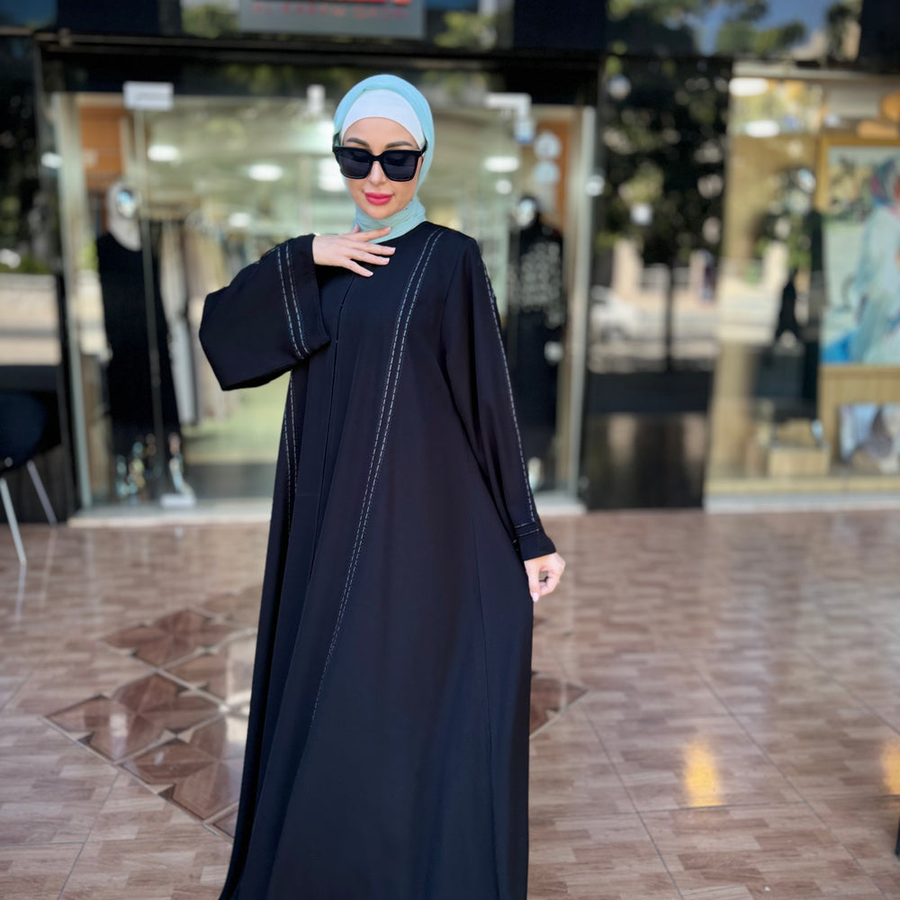 
                      
                        Distinctive Gulf Abaya
                      
                    