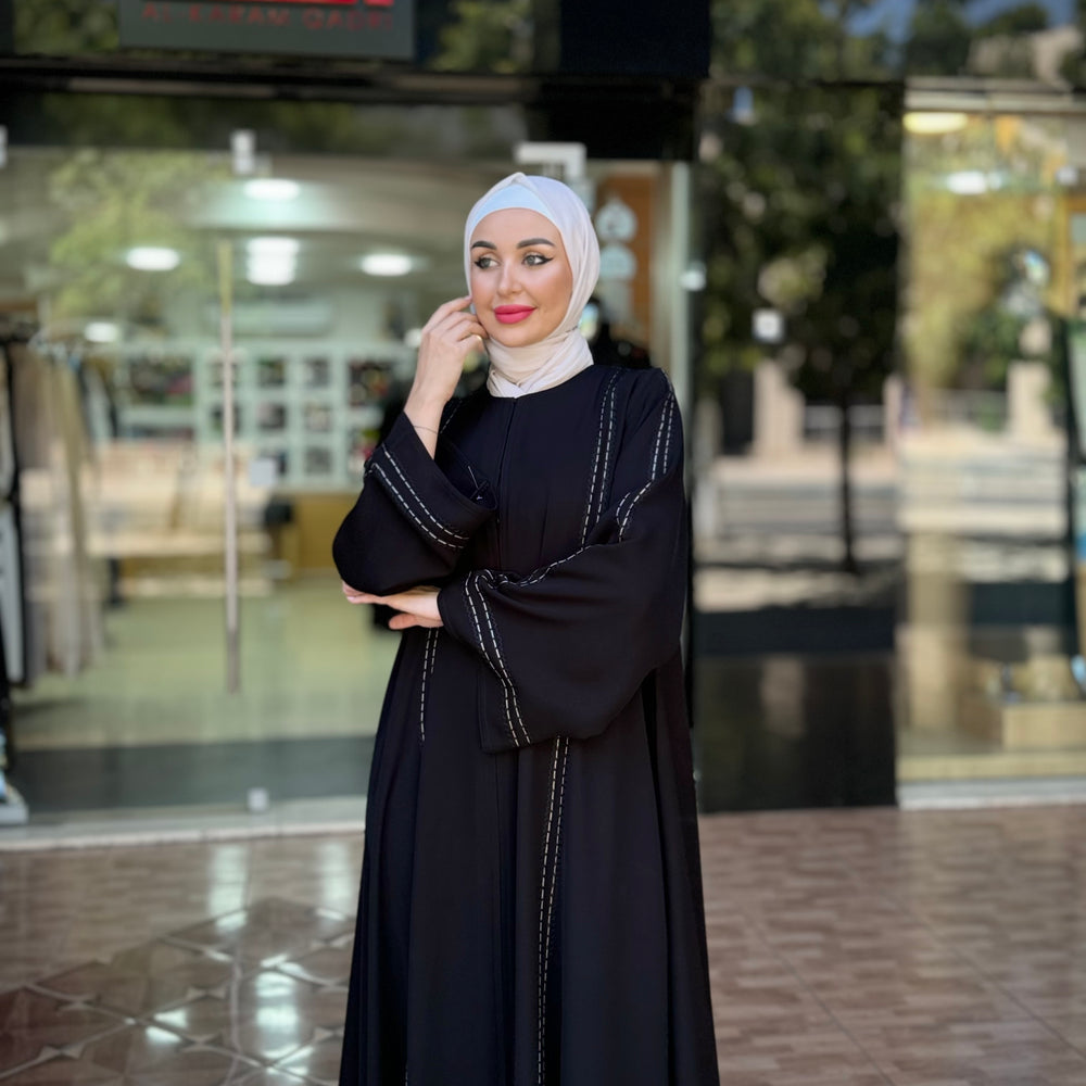 
                      
                        Distinctive Gulf Abaya
                      
                    