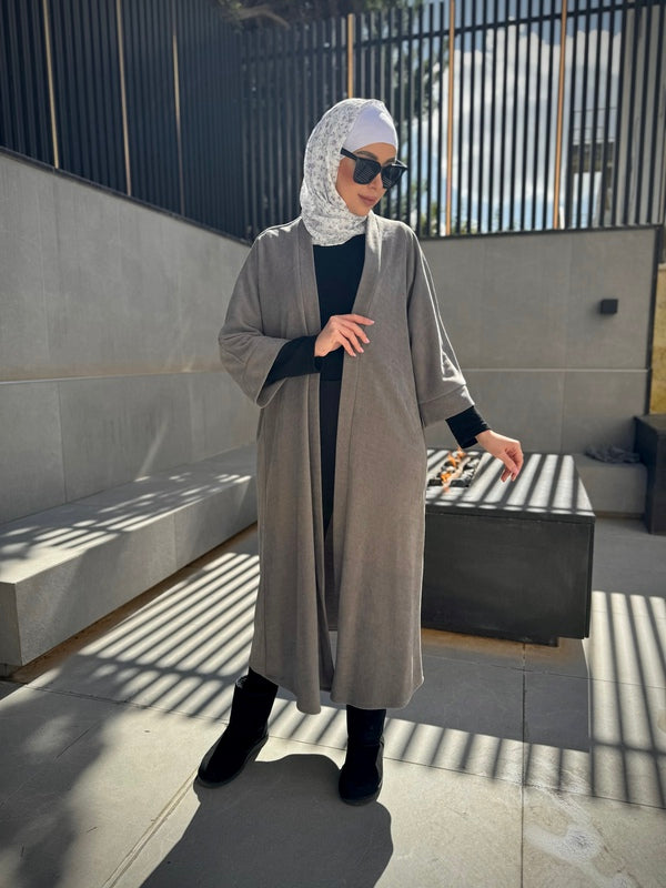 
                  
                    Elegant Jordanian Winter Bisht
                  
                