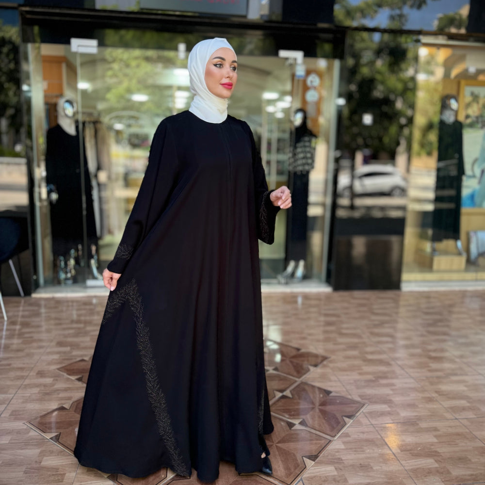 
                      
                        Stylish And Modern Gulf Abaya
                      
                    