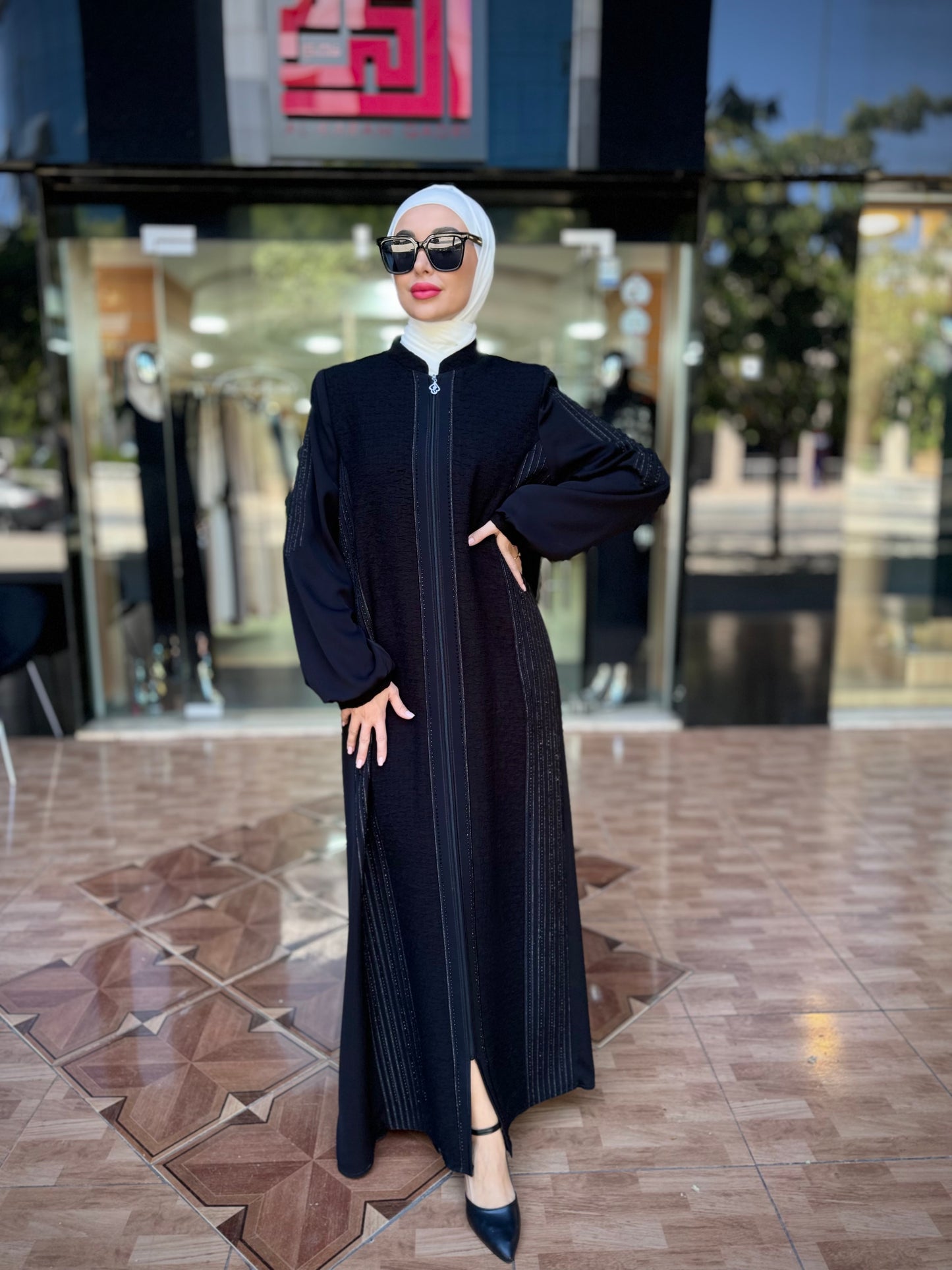 Elegant Abaya for a Unique Look