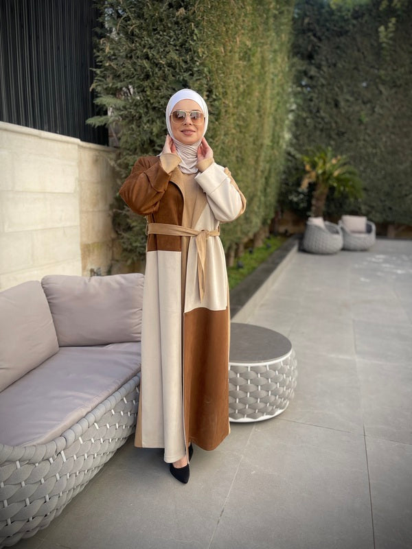 
                  
                    Winter Two-Piece Jilbab with Color Blocks
                  
                