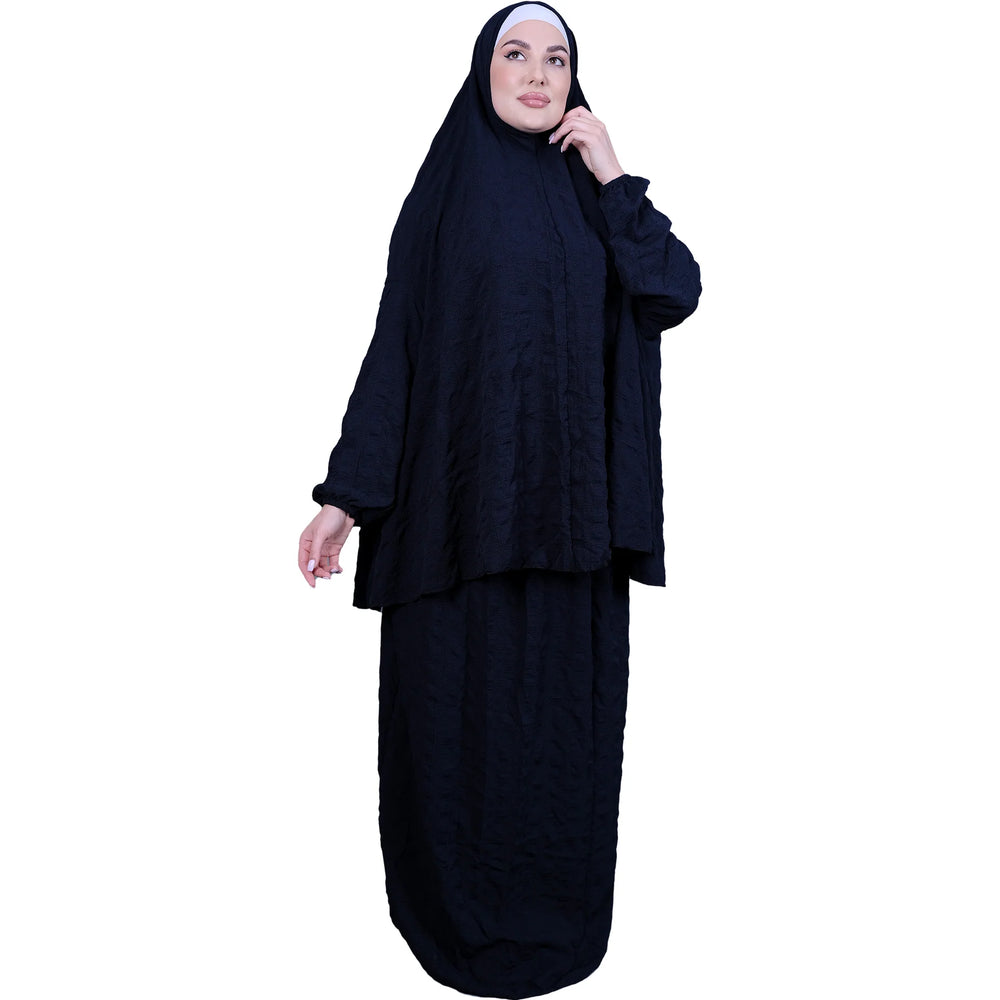 
                  
                    طقم صلاة سادة
                  
                