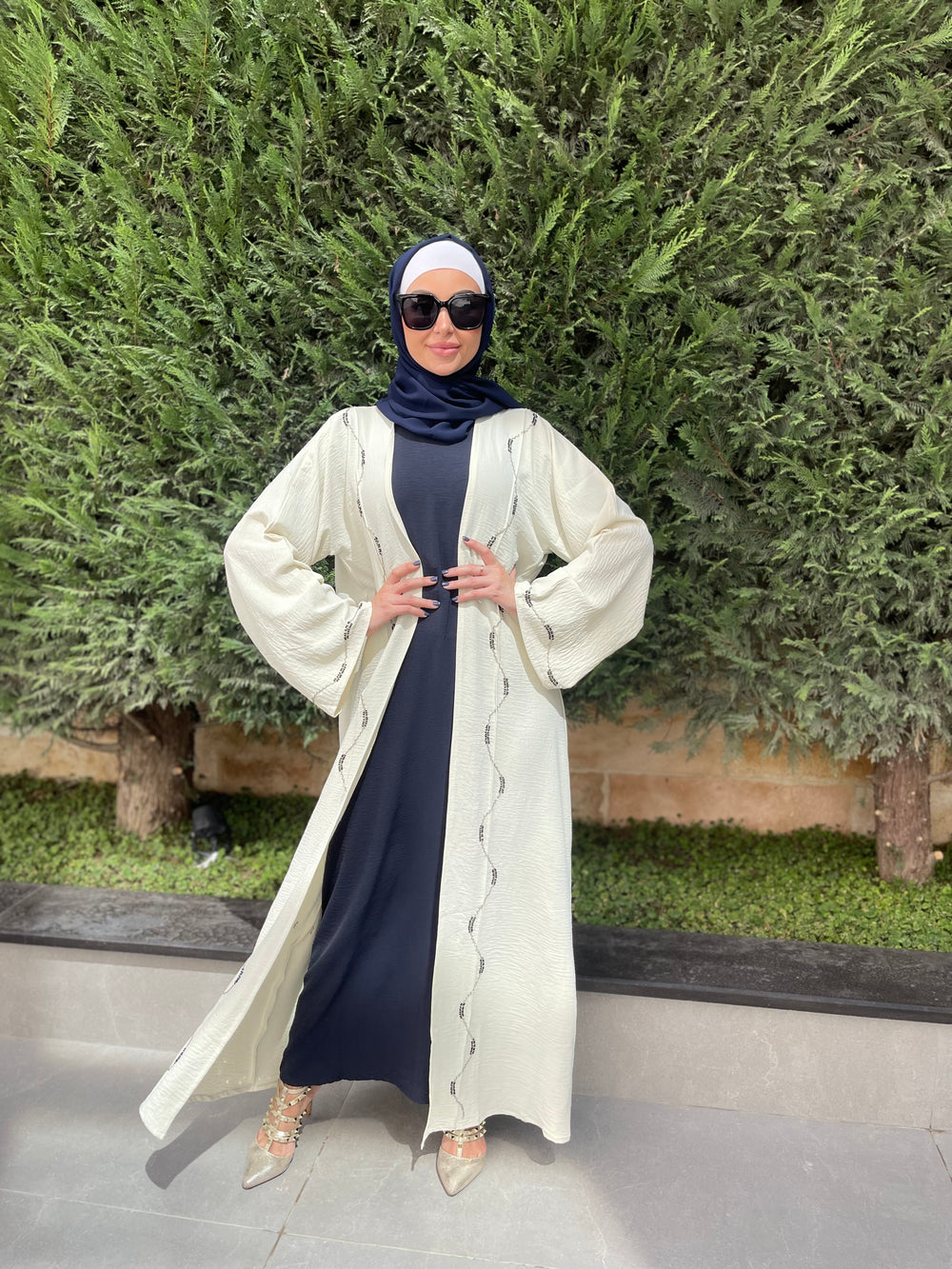 Chic Gray 3-Piece UAE Abaya Set